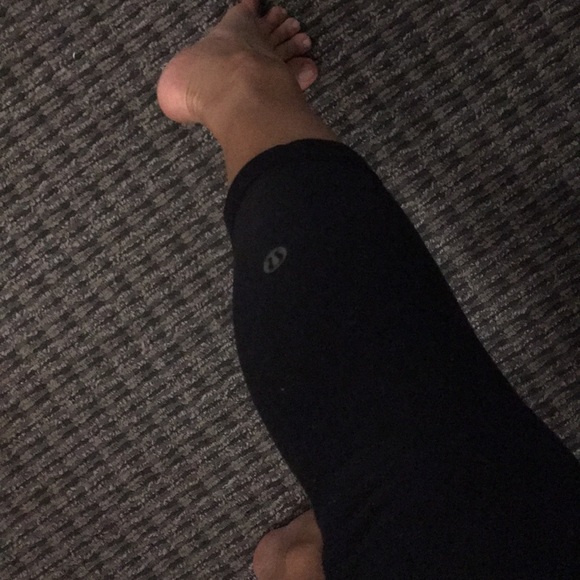 Cropped wonder under lululemon leggings - Picture 6 of 7